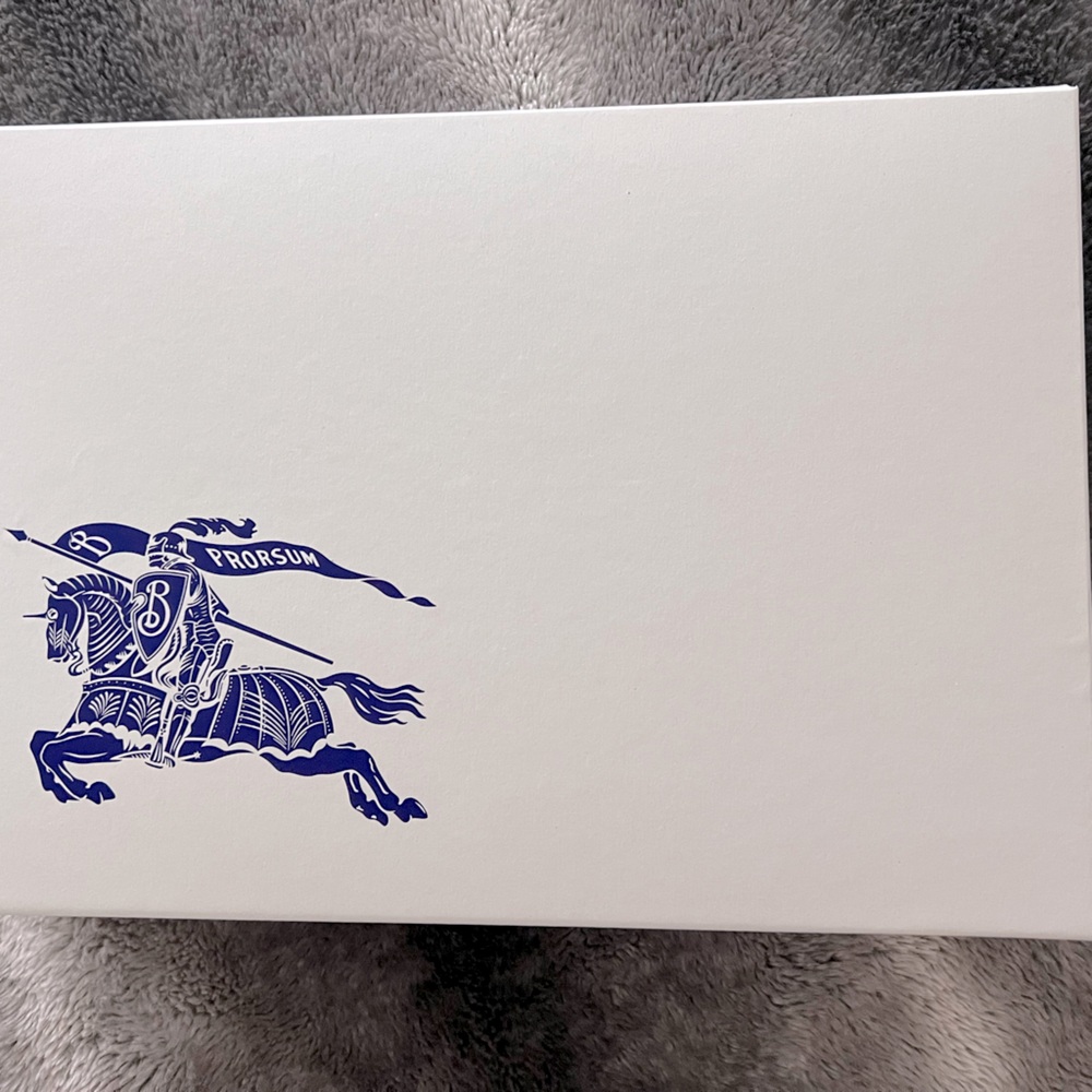 Burberry gift box